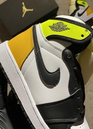 Кроссовки nike air jordan 1 high og “volt gold” 36-37-37-38-39-41-42-43-44-457 фото