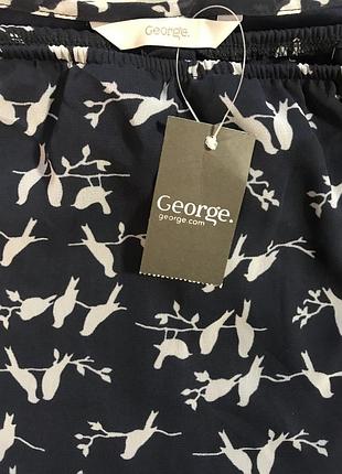 Дуже красива та стильна брендова блузка в пташках 19,5.