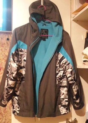 Ветровка для мальчика на флисе