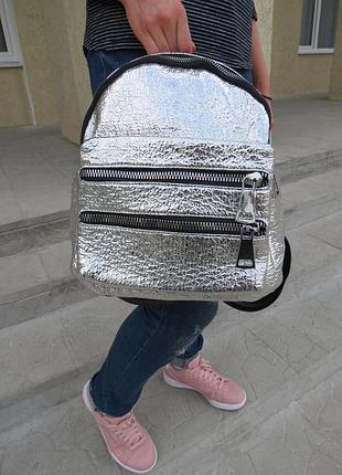 Сумка - рюкзак женская серебристая. женские рюкзаки серебристые