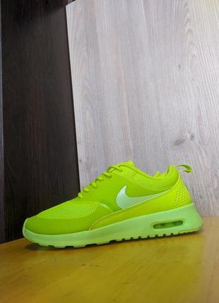 Nike air thea groen sale