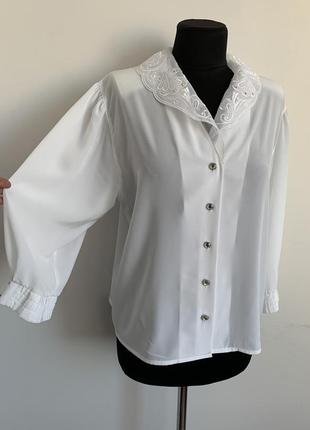 Блуза винтаж нарядная белая с ажурным воротником