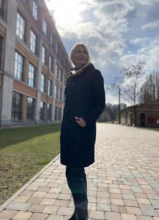 Женский весенний приталенный плащ