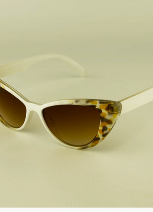 Очки солнцезащитные женские кошачий глаз - бело-леопардовые2 фото