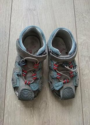 Босоніжки дитячі р. 24