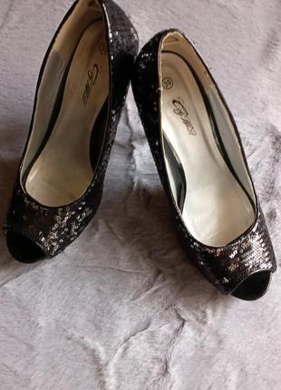Нарядные туфли city walk