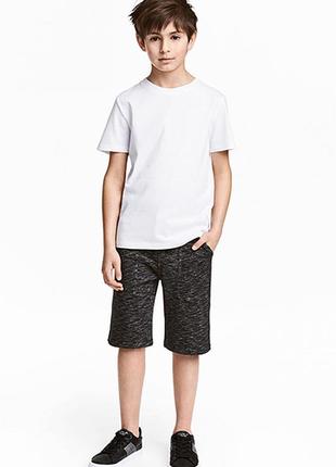 Оригинальные спортивные шорты от бренда h&m разм. 152(11-12лет)