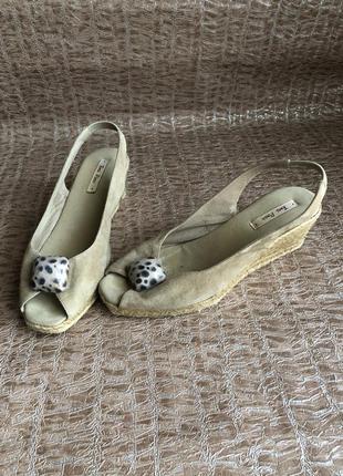 Замшеві босоніжки іспанія