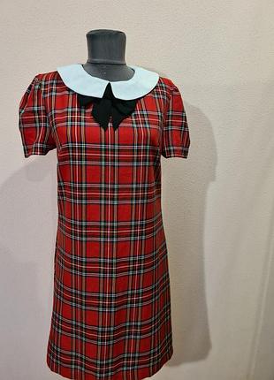 Плаття в клітинку