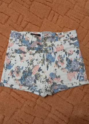 Шорти ,, parisian,,