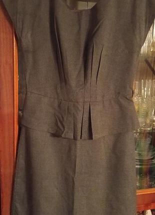 Красивое офисное платье