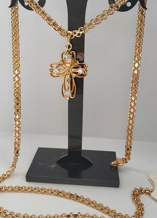 Хрестик з цирконієм