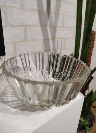 Хрустальная вазочка, ваза, конфетница, салатница. стекло