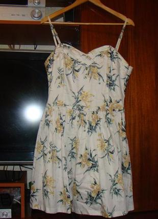 Літнє плаття-сарафан
