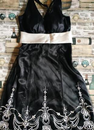 Вечернее платье открытая спина с вышивкой и завязками*коктейльное *платье на выпускной