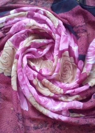 Роскошный платок , розы, 96х86.1 фото