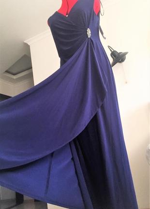 Нарядное платье на запах с асимметричной драпировкой и струящимся воланом "10р" u"12"3 фото
