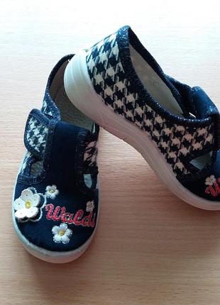 Тапочки для дівчинки