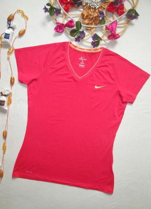 Шикарная фирменная спортивная футболка  nike оригинал.