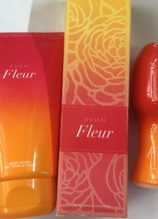 Набор fleur от avon для женщин