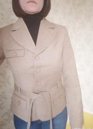 Бежевый шерстяной пиджак жакет ostin новый качество