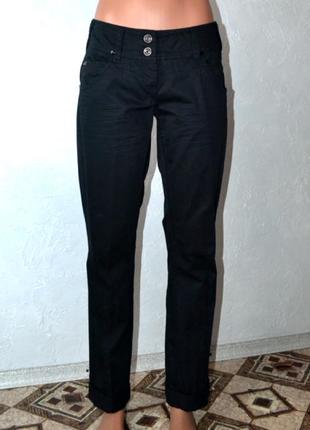 Стильні завужені штани штани бойфренд джогеры чорного кольору qs by oliver
