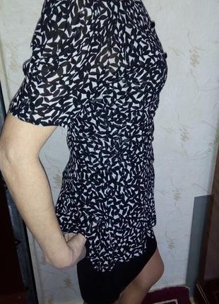 Жіноча шифонова блузка з баскою -під джинси