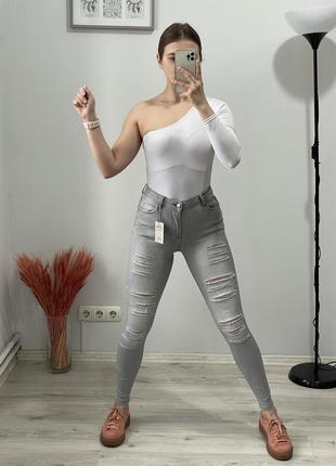Джинсы синие рваные denim co2 фото