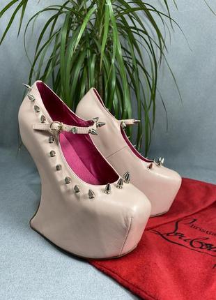 Эпатажные туфли без каблука / копыта christian louboutin, 37р, натуральная кожа,5 фото