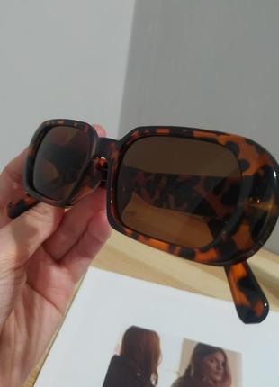 Крутые очки узкие овальные леопардовые роговые солнцезащитные ретро окуляри7 фото