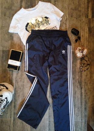 Спортивні штаные адідас, з лампасами, плащівка