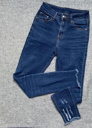 Жіночі джинси скіні