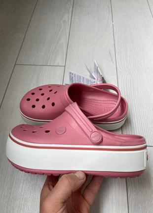 Тапки жіночі crocs