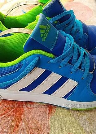Кроссовки adidas