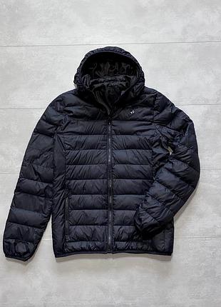 Fila чорний мікро пуховик ідеал s m 38 демісезонна куртка вітровка