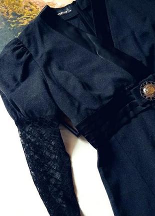 Платье теплое темно серое, рукав фонарик, кружевной1 фото
