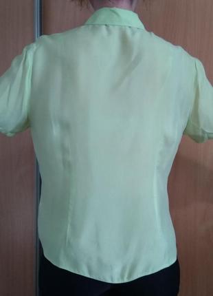 Шовкова блузка з перламутровими гудзиками2 фото