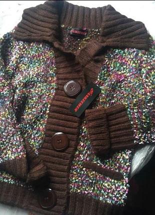 Яскравий, ніжний, теплий сведрик, кардиган