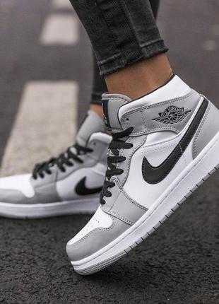 Кроссовки женские nike air jordan retro 1 high white\grey4 фото