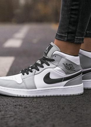 Кроссовки женские nike air jordan retro 1 high white\grey8 фото