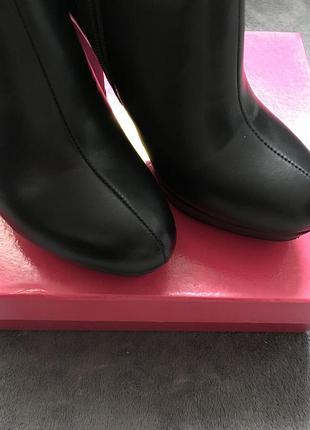 Ботильйони шкіра 3