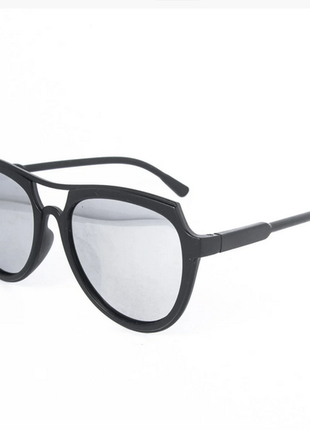 Солнцезащитные очки унисекс - черные зеркальные2 фото