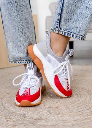 Chain reaction phoenix яркие кроссовки красные/белые/серые яскраві кросівки червоні/білі