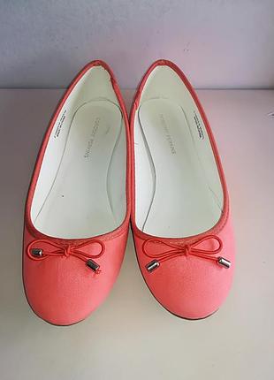 Яркие балетки