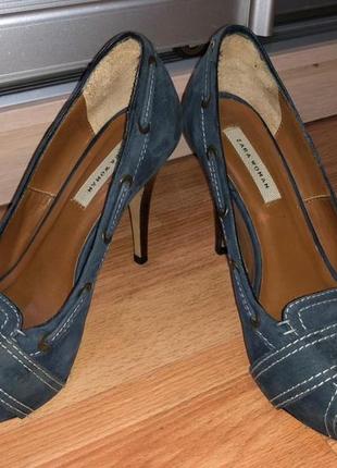 Брендовые туфли с открытым носком zara woman под джинс1 фото