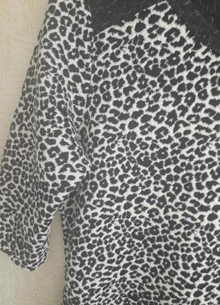 Трикотажное, леопардовое платье maison scotch,анималистичный принт9 фото