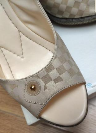 Босоніжки жіночі бренд stella marzetti; туфлі; босоножки5 фото