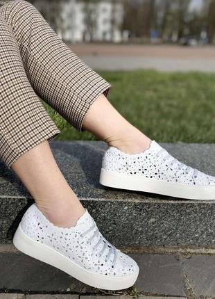 Туфлі жіночі olli t-65-21600 білі (весна-літо натуральна шкіра)