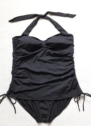 Мегакрутой злитий купальник з затяжками збоку батал marks &spencer