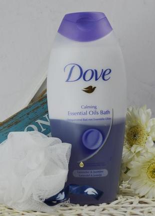 Успокаивающая средство на основе эфирных масел лаванды и жасмина essential oils bath dove4 фото